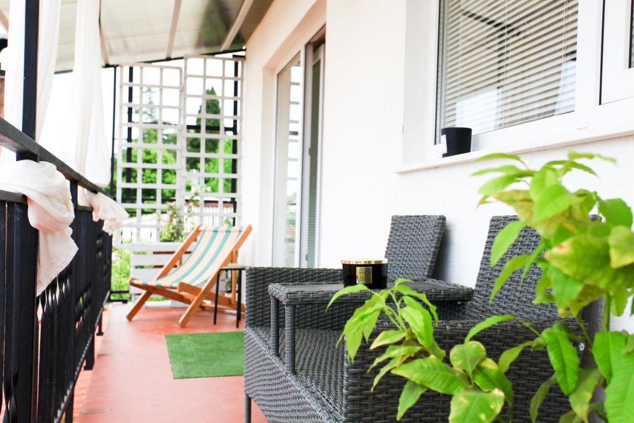 Sunset View Apartment Vinkuran Exterior photo